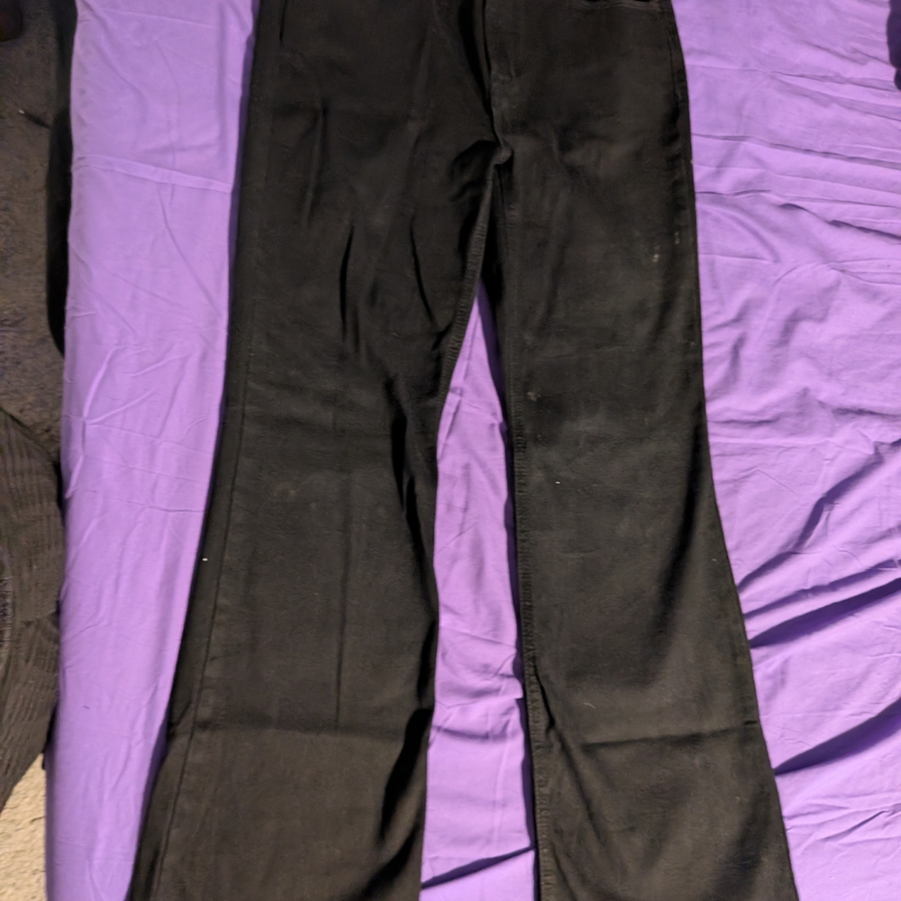 Chic Black Flare Women's Jeans